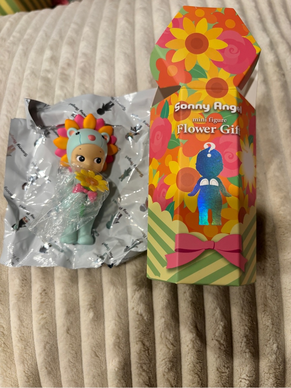 Sonny Angel Flower Gift Series: Blue Sunflower Lion